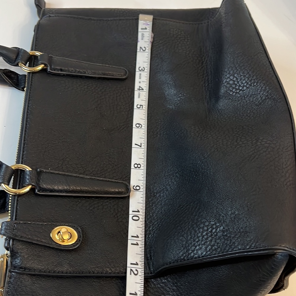 BLACK HAND BAG - Picture 13 of 13